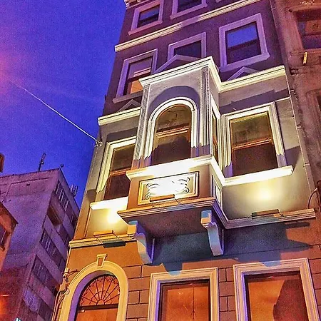 Otel Melek Pera 4*